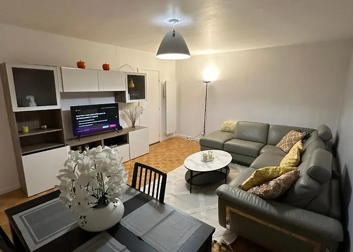 Appartement En Residence- Clichy